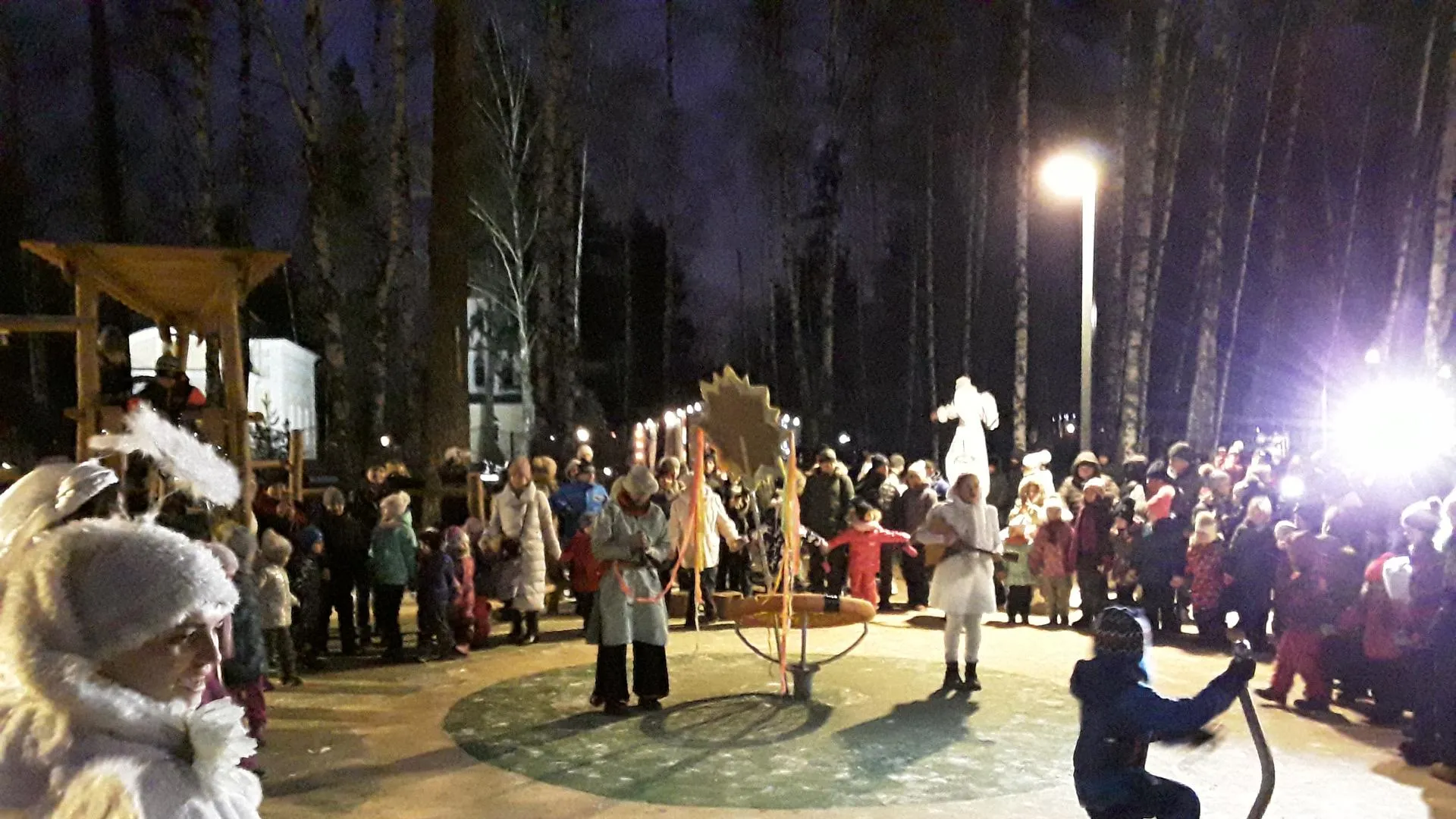 Около 1 тыс жителей Балашихи приняли участие в празднике в Никольско‑Архангельском парке