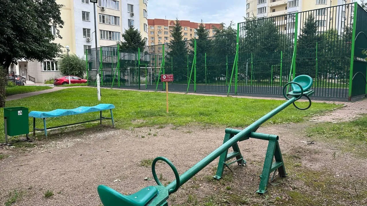 Жителям Реутова предлагают выбрать дизайн детской площадки на Ашхабадской улице