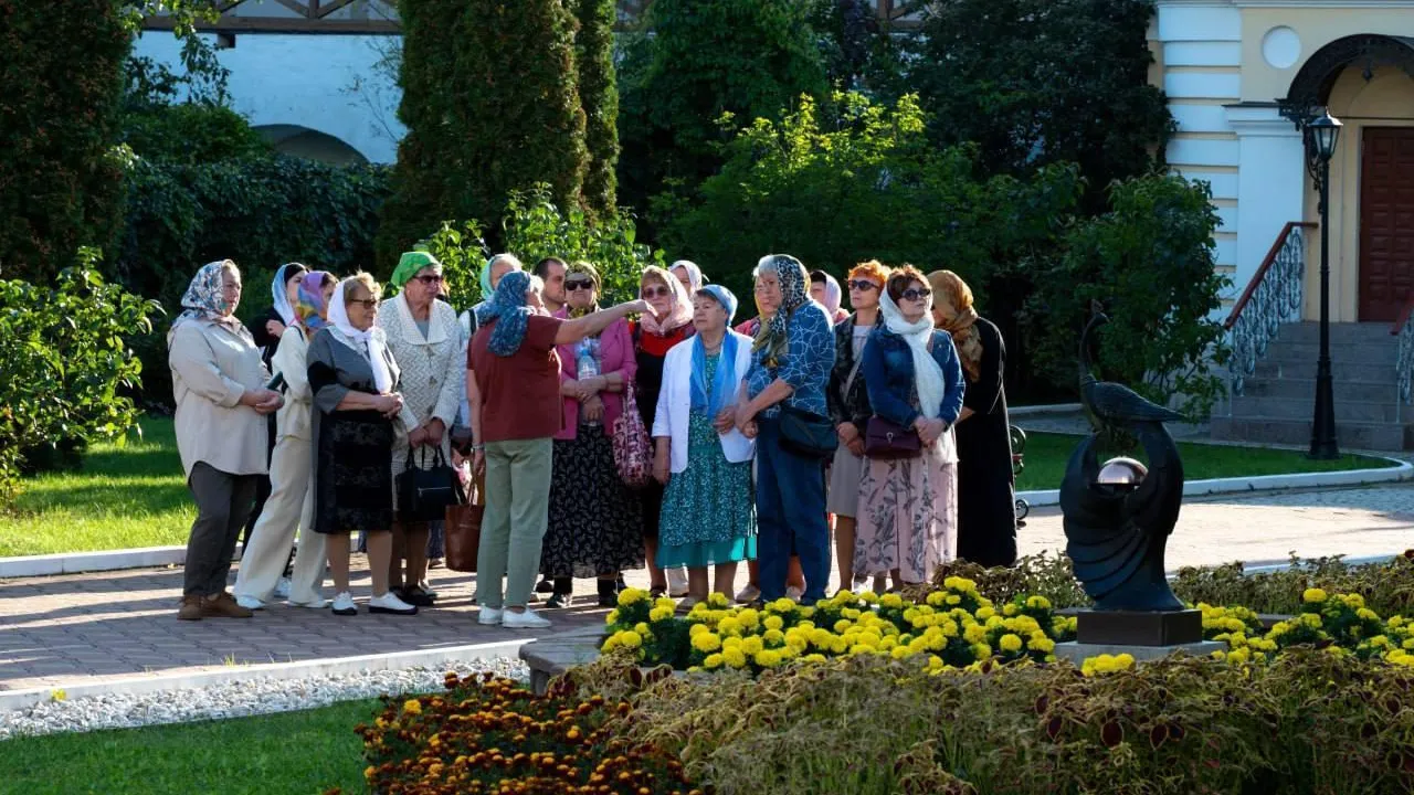 В Серпухове провели для семей участников СВО автобусную экскурсию