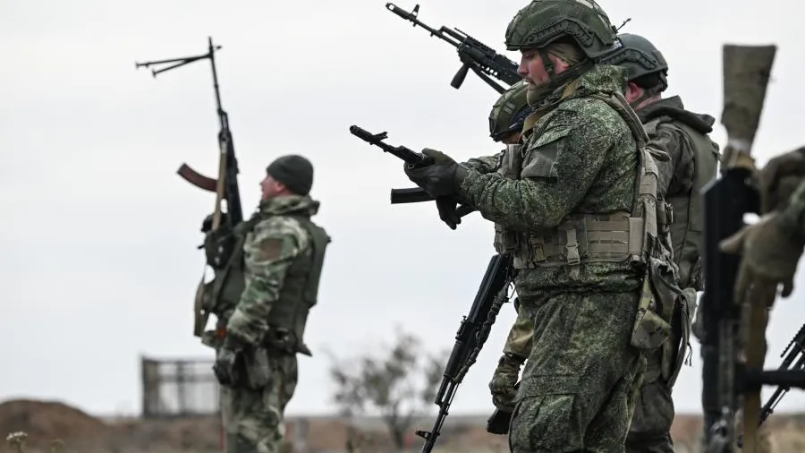 Минобороны РФ опубликовало кадры освобождения Соленого в ДНР
