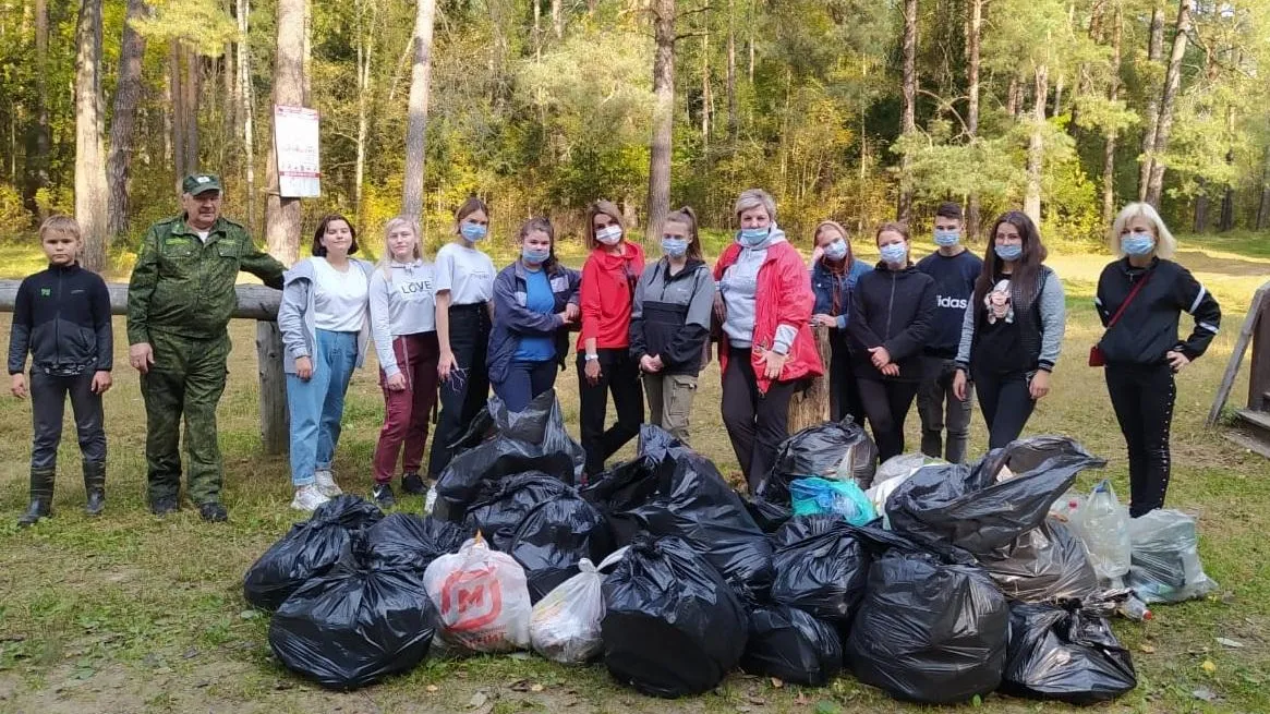 Субботник провели на лыжной трассе «Здоровье» в Воскресенске