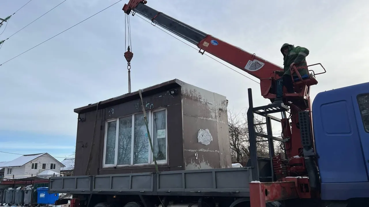В Солнечногорске снесли незаконный шиномонтаж и ларек