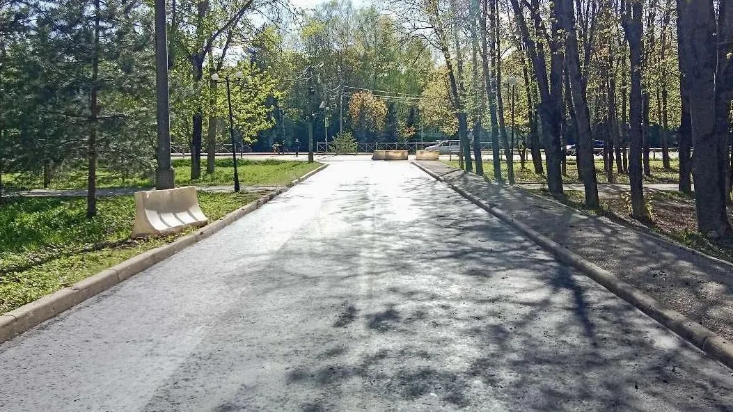 Более 575 тыс кв м ям устранят во дворах Подмосковья в этом году