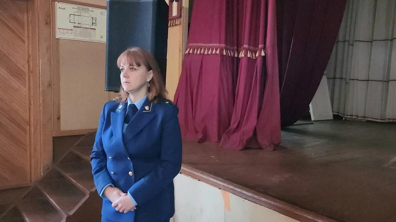 В Орехове-Зуеве детям рассказали, как вовлекают подростков в преступные схемы
