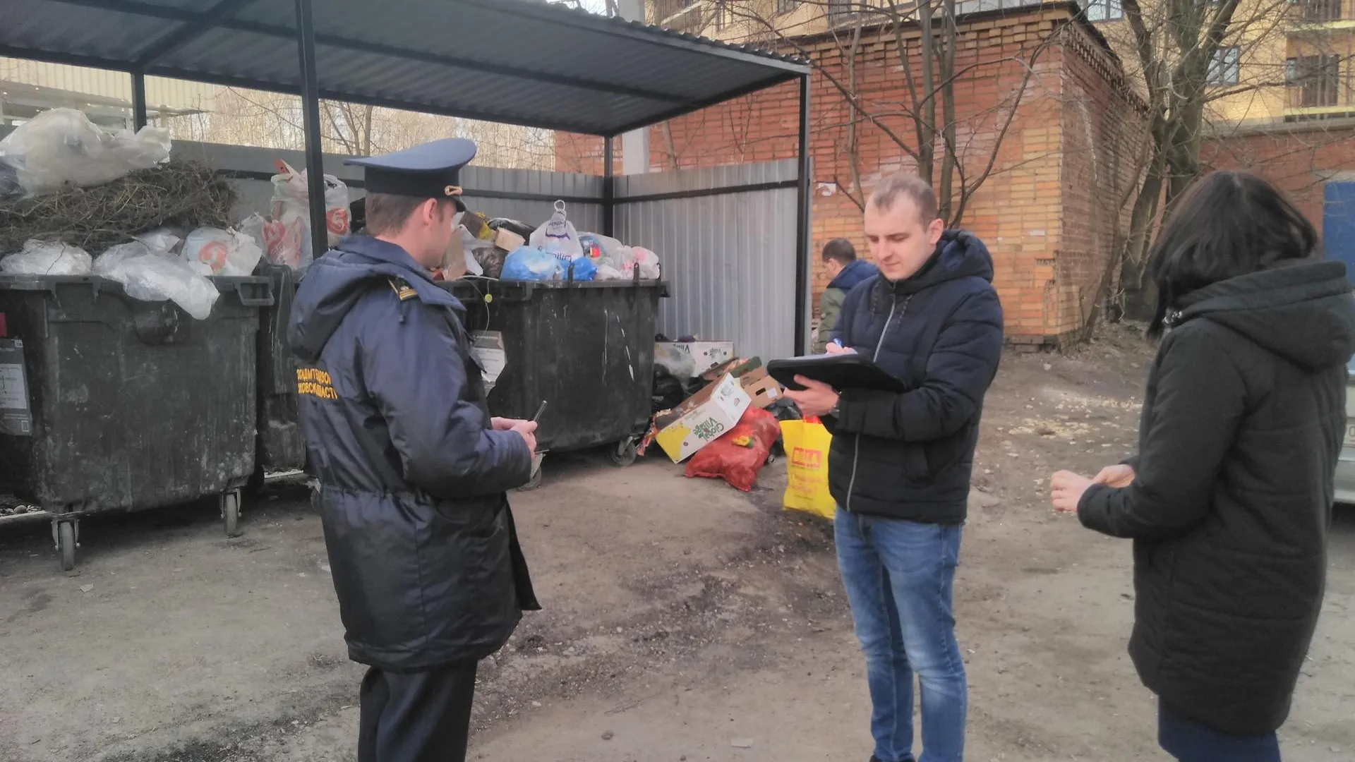 В Котельниках пресекли случаи несвоевременного вывоза мусора