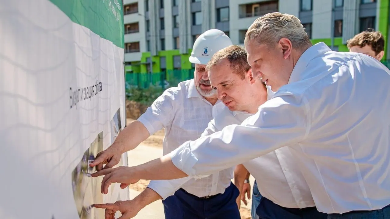 Возведение пристройки к школе №8 идет в Одинцове
