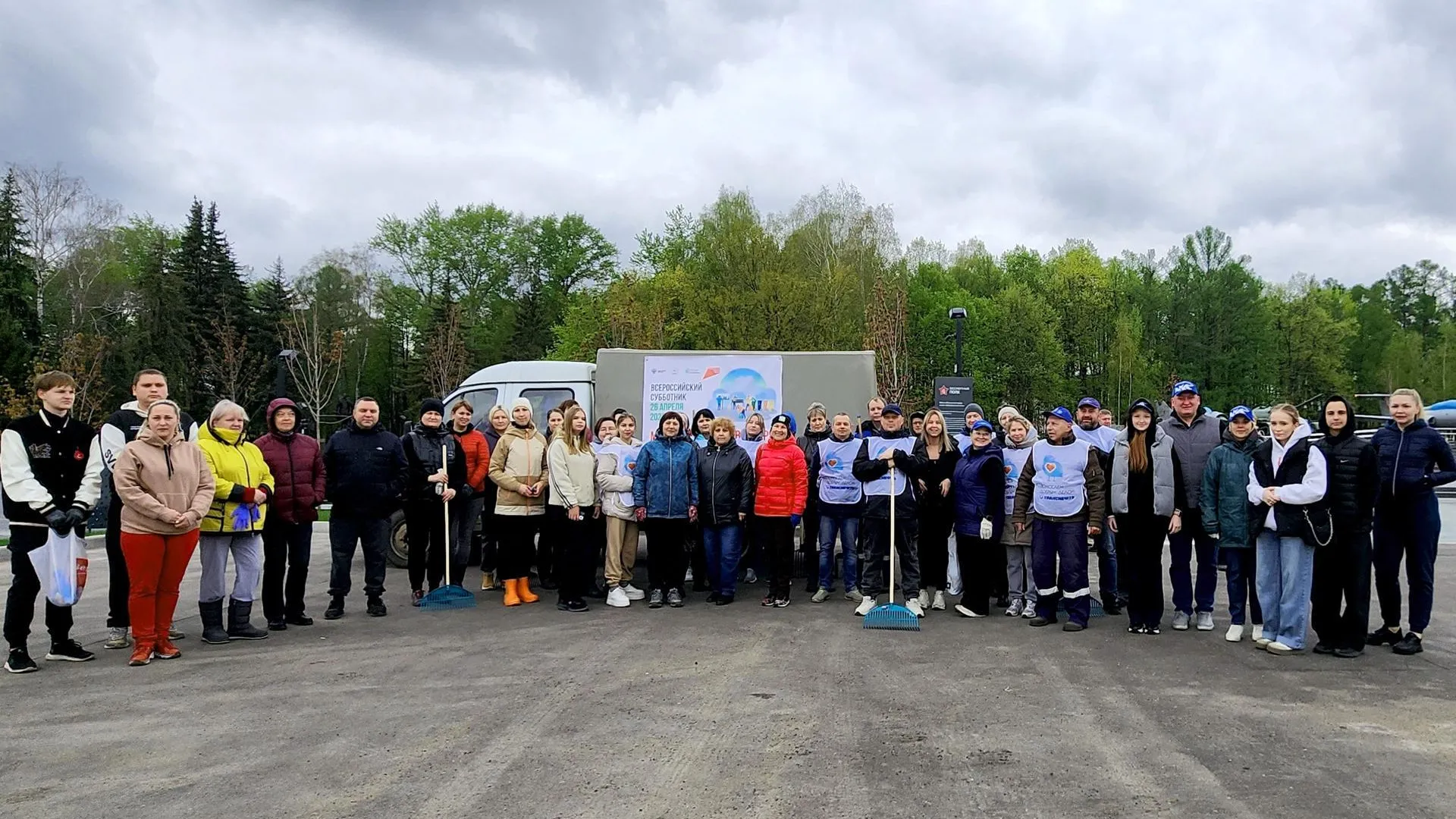 Более тысячи жителей Луховиц поддержали общеобластной субботник