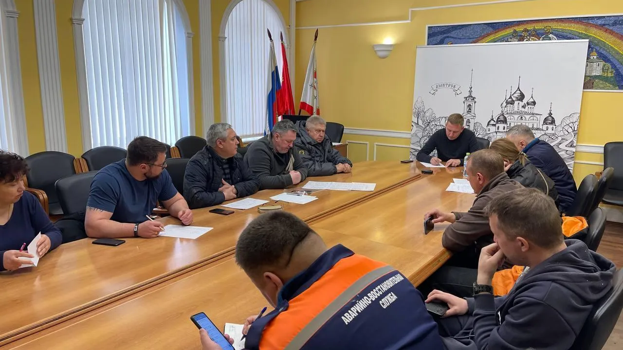Глава Дмитровского округа провел оперативный штаб по ликвидации последний снегопада
