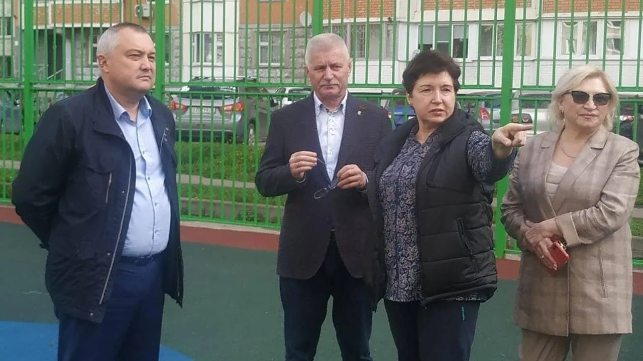 Покрытие на спортплощадке в Подольске заменили по гарантии