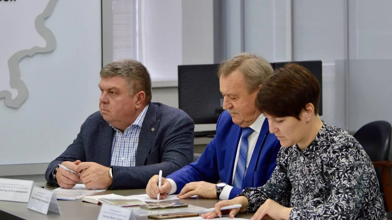 Вопросы развития наставничества и итоги работы обсудили на трехсторонней комиссии в Можайске