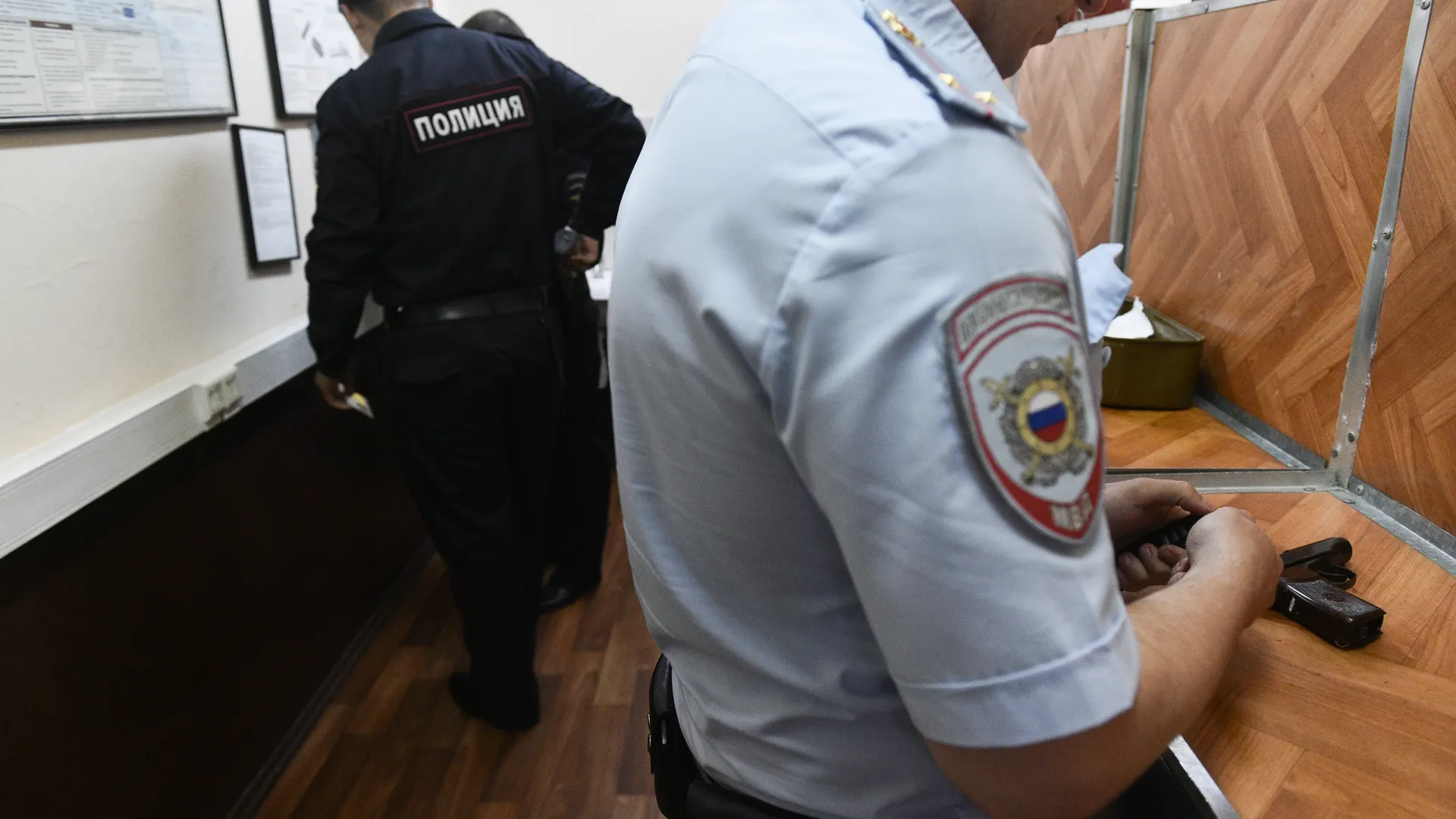 Избивших мужчину подмосковных полицейских уволят и привлекут к ответственности