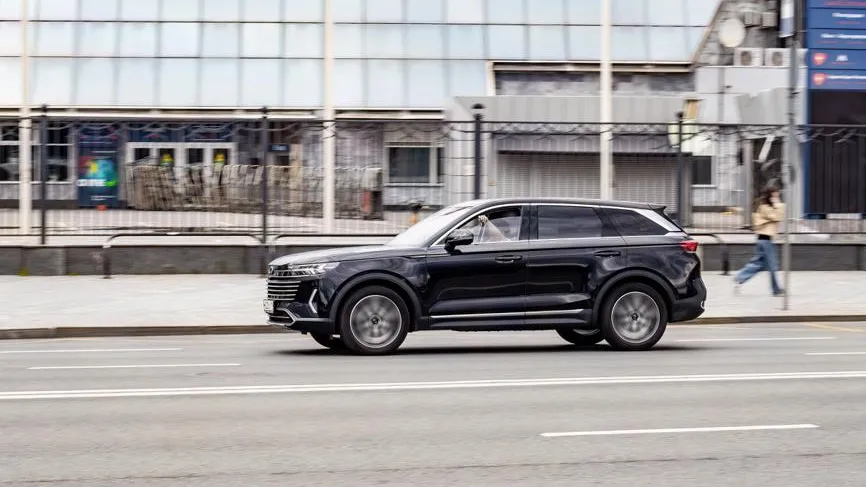 Высокие утильсбор и конкуренция: китайские автобренды собрались «на выход» из РФ