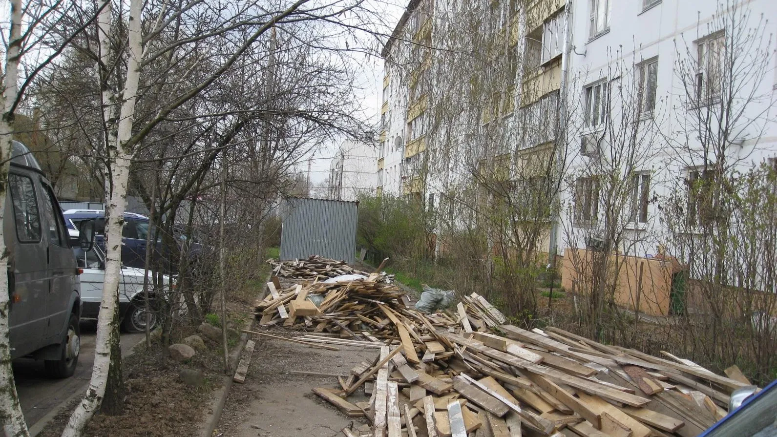 Собственника здания в Балашихе привлекут к ответственности за организацию свалки
