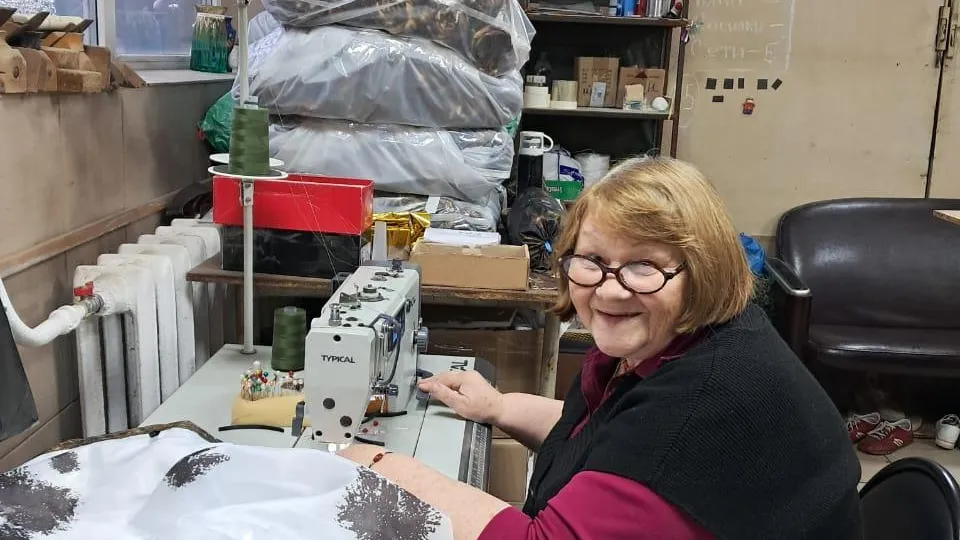 В Клину изготавливают плащи-невидимки для бойцов СВО по новой технологии