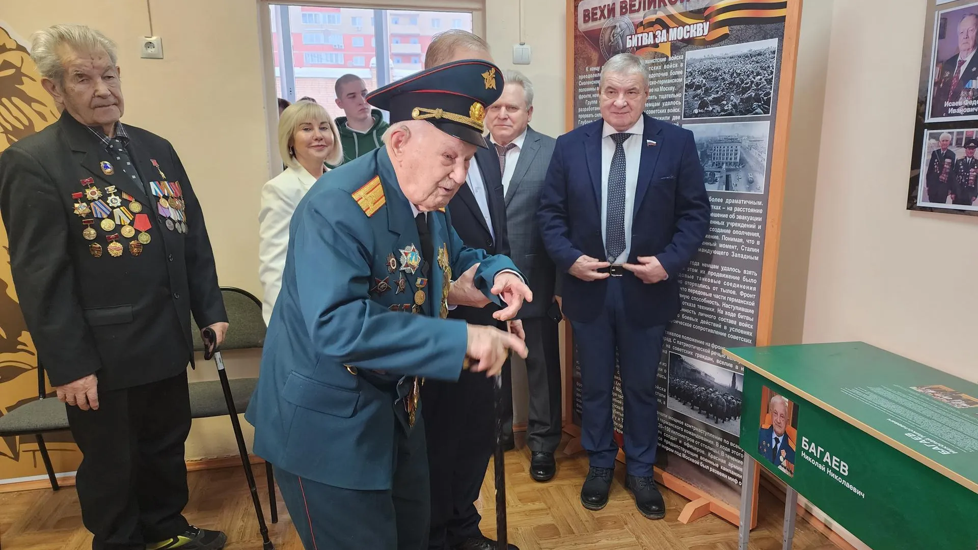 В школе Королева открыли «Парту Героя» в честь участника Битвы за Москву