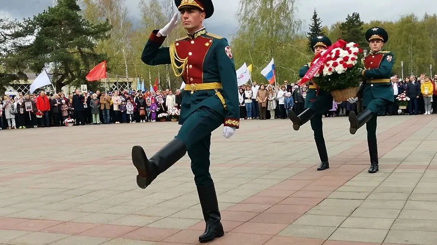 Память павших в ВОВ почтили в Королеве минутой молчания