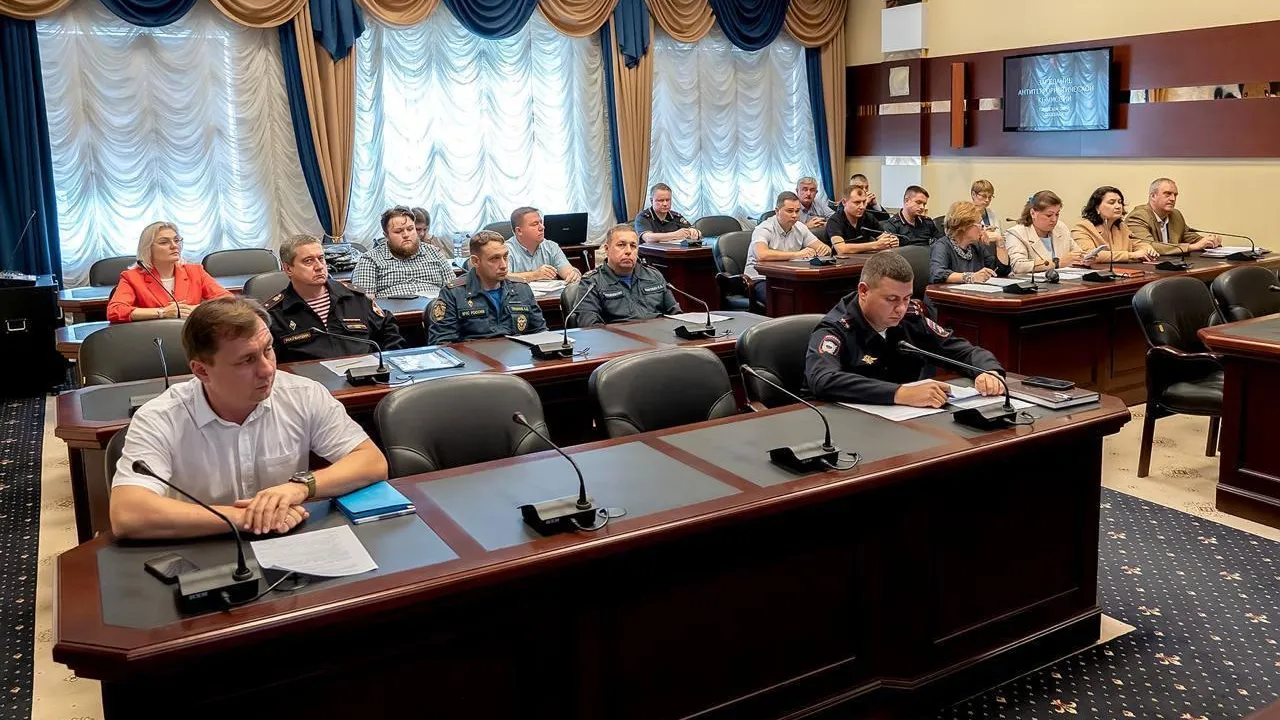 В Подольске для повышения безопасности эвакуируют машины возле школ