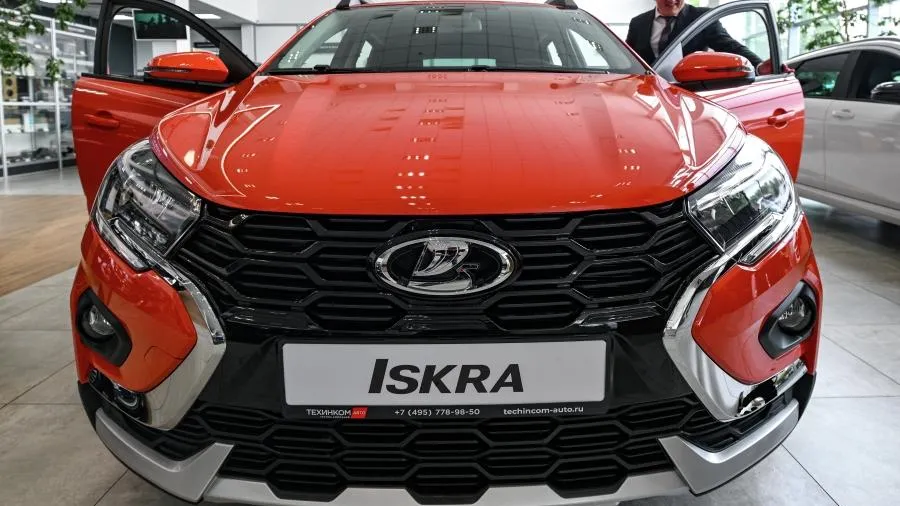 Наша или не наша: что на Lada Iskra делают логотипы Renault?