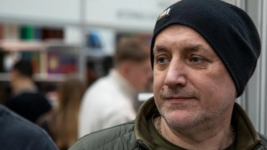 «Крайне тяжело»: врач рассказал о спасении Прилепина после покушения