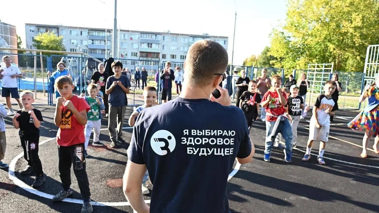 Депутат Батогов представил форматы классных часов по профилактике курения вейпов