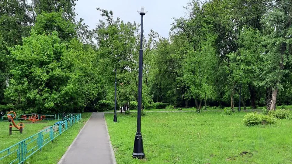 Освещение во дворе на улице Ленина в Подольске восстановят до конца года