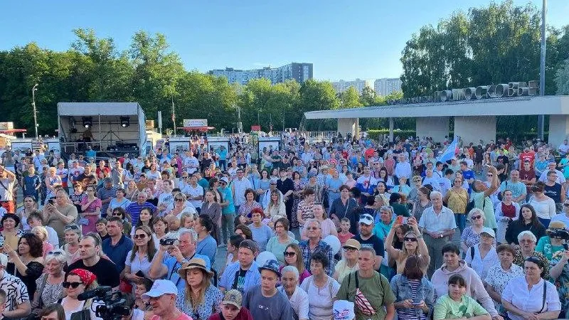 Более 5 тыс человек поучаствовали в патриотической акции «Мы вместе» в Красногорске