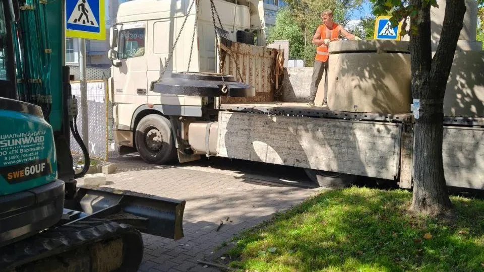 В Королеве реконструируют ливневую канализацию