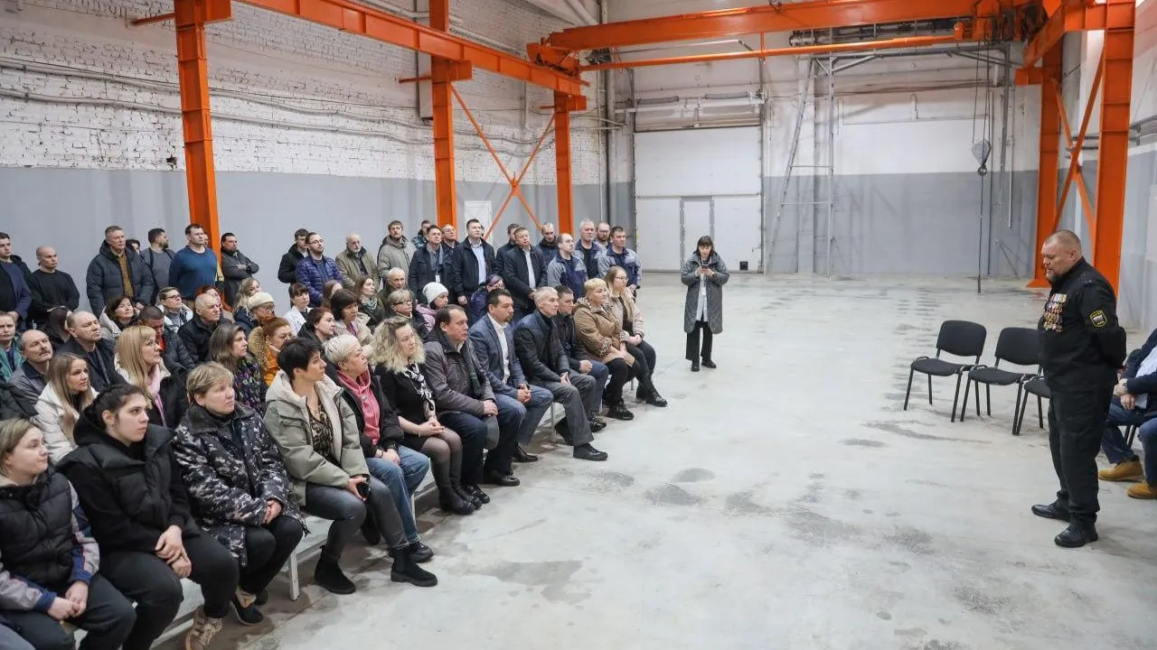 Более 1 млн рублей передали бойцам СВО сотрудники предприятия Сергиева Посада