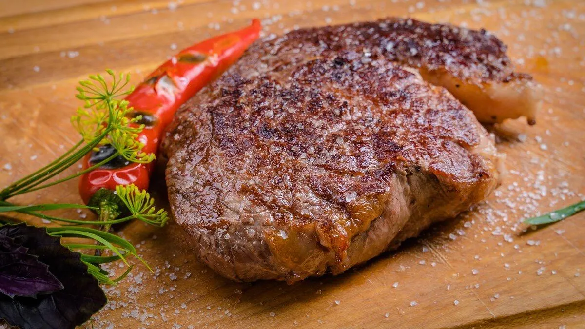 Мурашов: Важно стандартизировать объемы подмосковной продукции для рестораторов