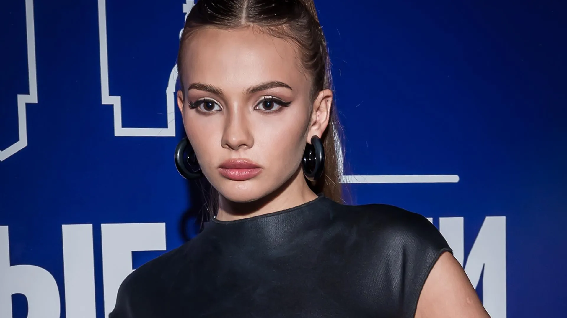 Попала в список должников: ФНС требует с Вали Карнавал более 600 тыс рублей