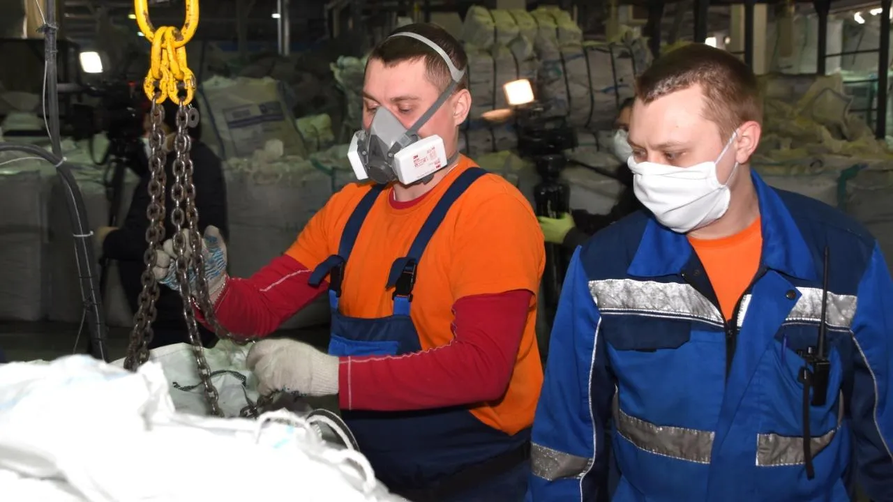 Сотрудников производства в Воскресенске обеспечили средствами защиты от вирусов
