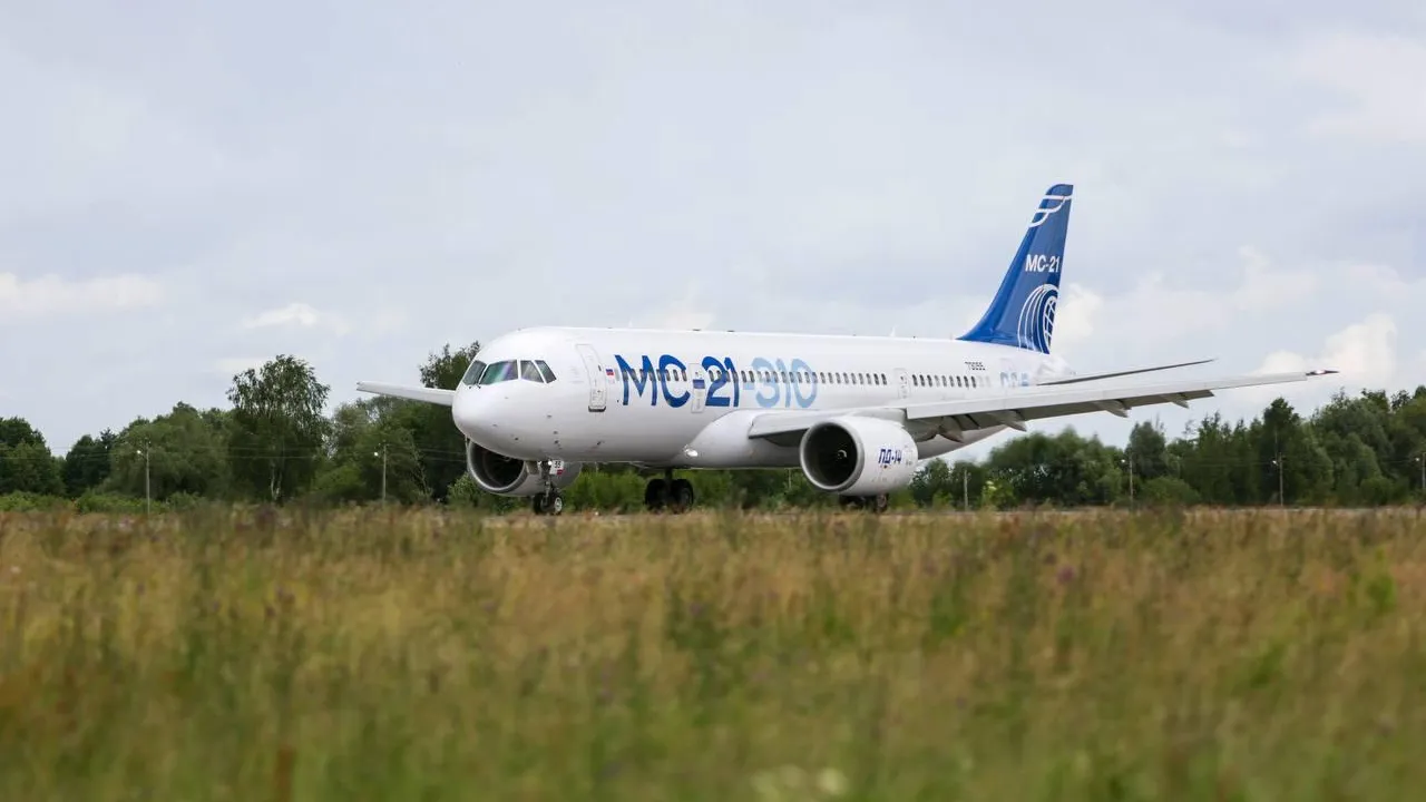 Цена российского самолета МС-21 за 2 года увеличилась на 65%