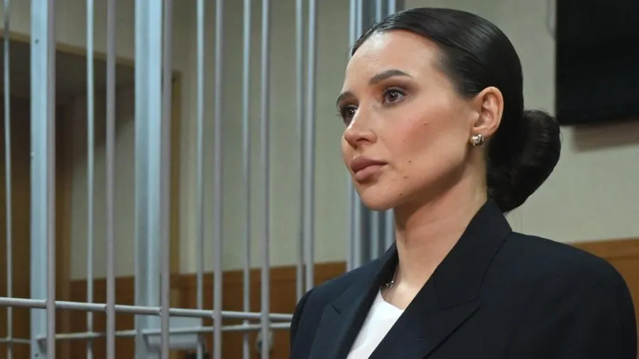 Лерчек покинула бренд косметики Letique из-за долга по налогам 174 млн рублей