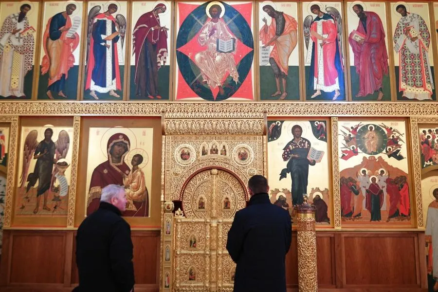 Иконостас церкви Вознесения Господня в музее-заповеднике "Коломенское".