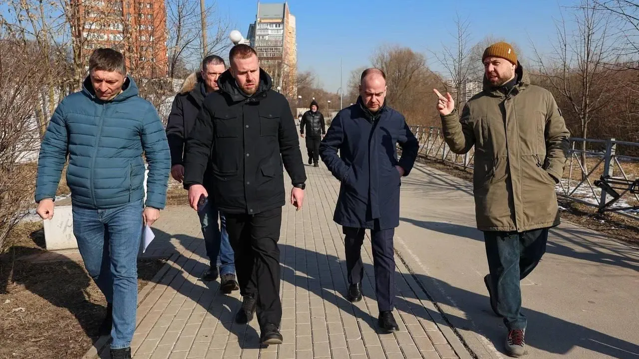 В Мытищах продолжается обновление коллектора вдоль реки Яузы
