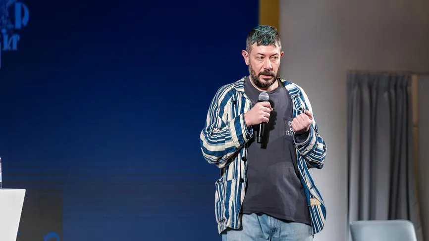 Артемий Лебедев похвалил скандальную песню «Сигма-бой»