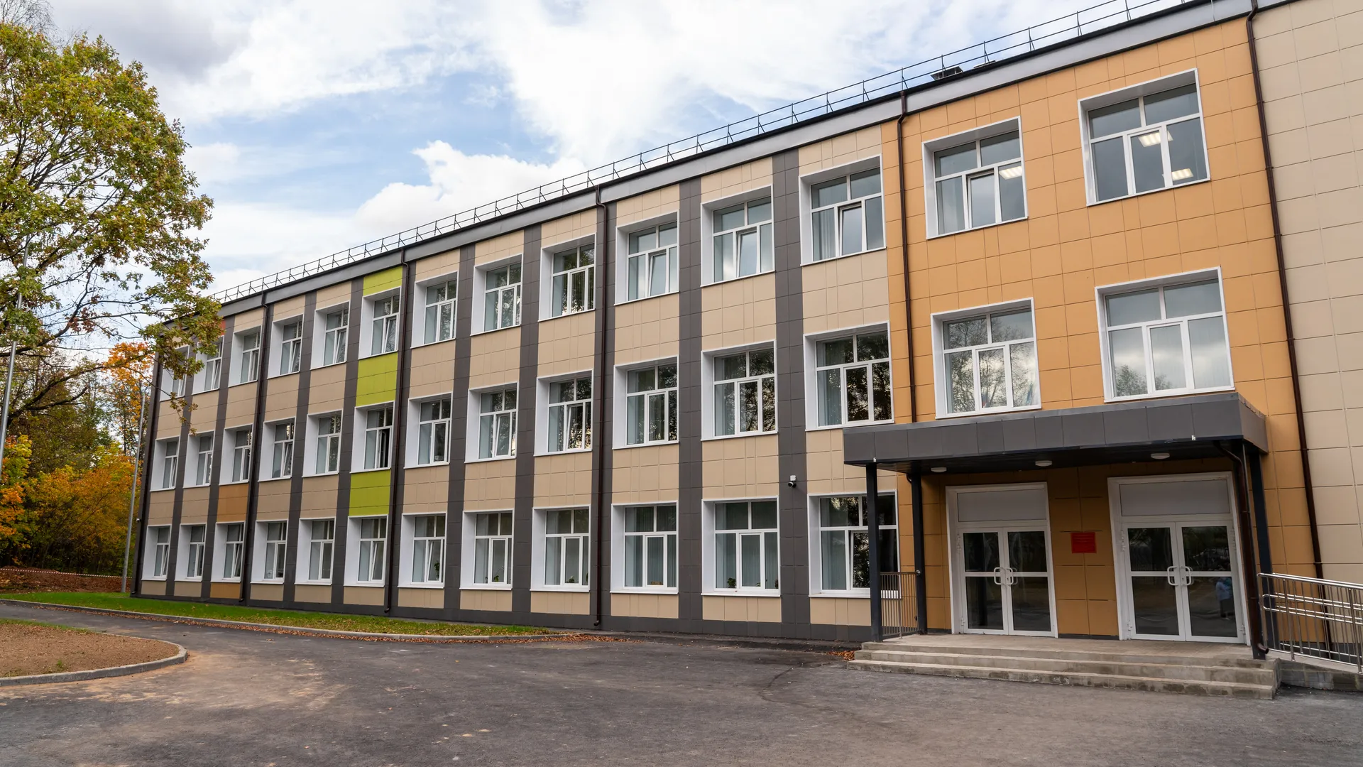 В Подмосковье до конца года построят 13 социальных объектов