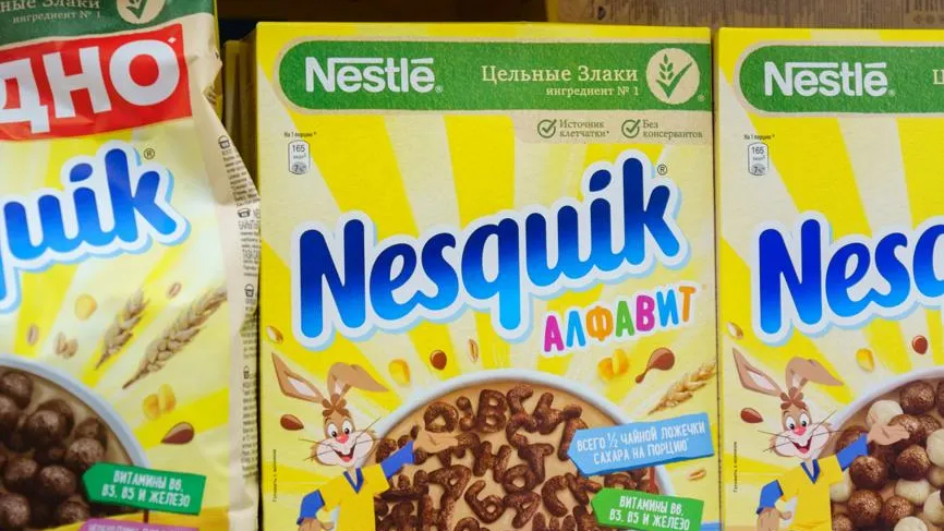 Песков объяснил передачу активов Auchan и Nestle во внешнее управление