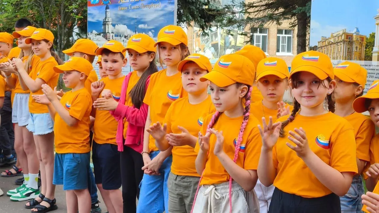 Более 64 тыс детей отдохнули в школьных лагерях Подмосковья в первую смену