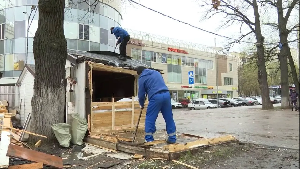 В Реутове демонтировали незаконные киоски