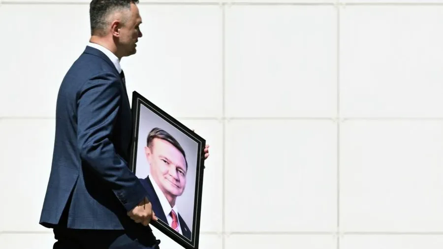 Романа Старовойта похоронили на Смоленском кладбище в Петербурге