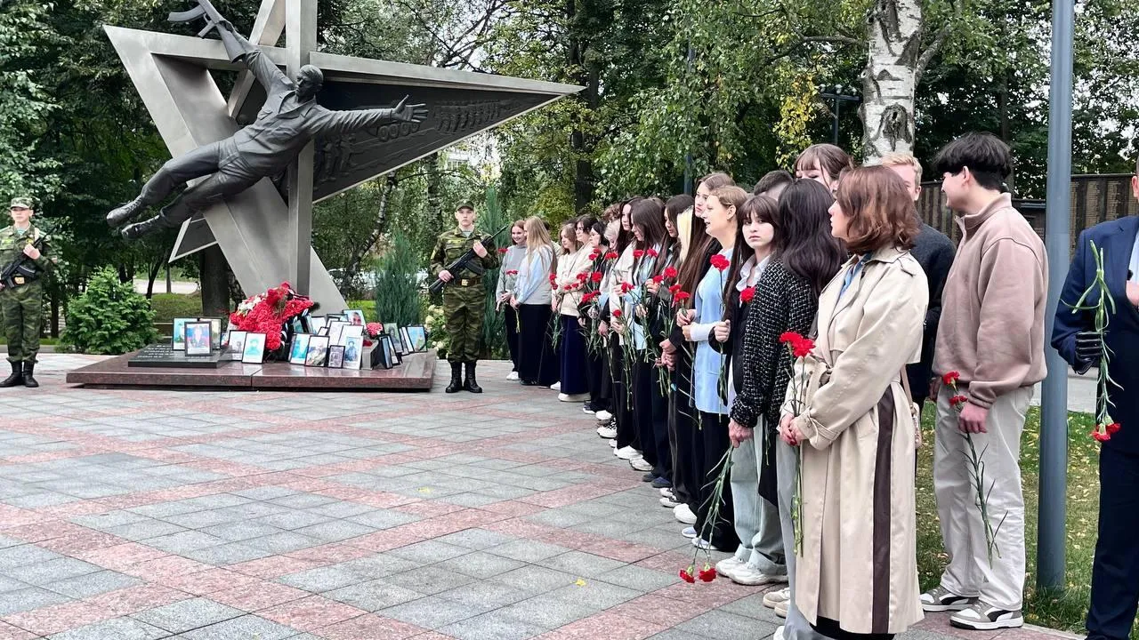 Памятный митинг прошел в Видном в День солидарности в борьбе с терроризмом