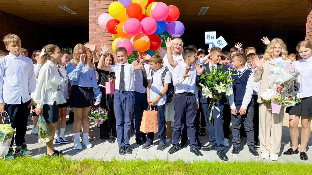 Новая школа на 1,1 тыс мест открылась в селе Павловская Слобода Истры