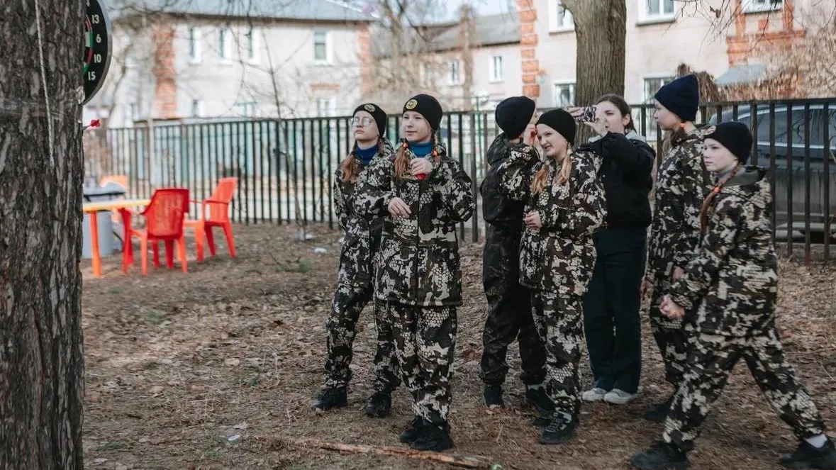 В Раменском молодежном центре состоялась спортивно-игровая программа «Девушки в погонах»