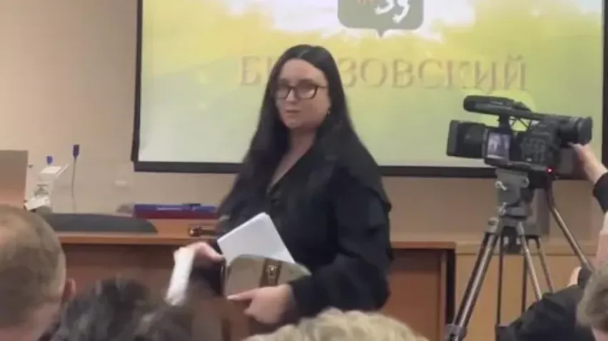 Избранная главой города на Урале жена водителя мэра скрывается от граждан