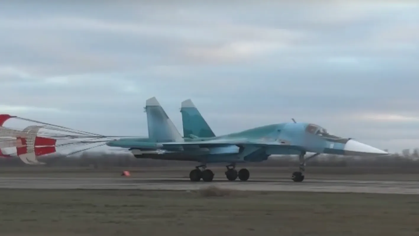 Су‑34 разбомбили украинский опорник на южнодонецком направлении