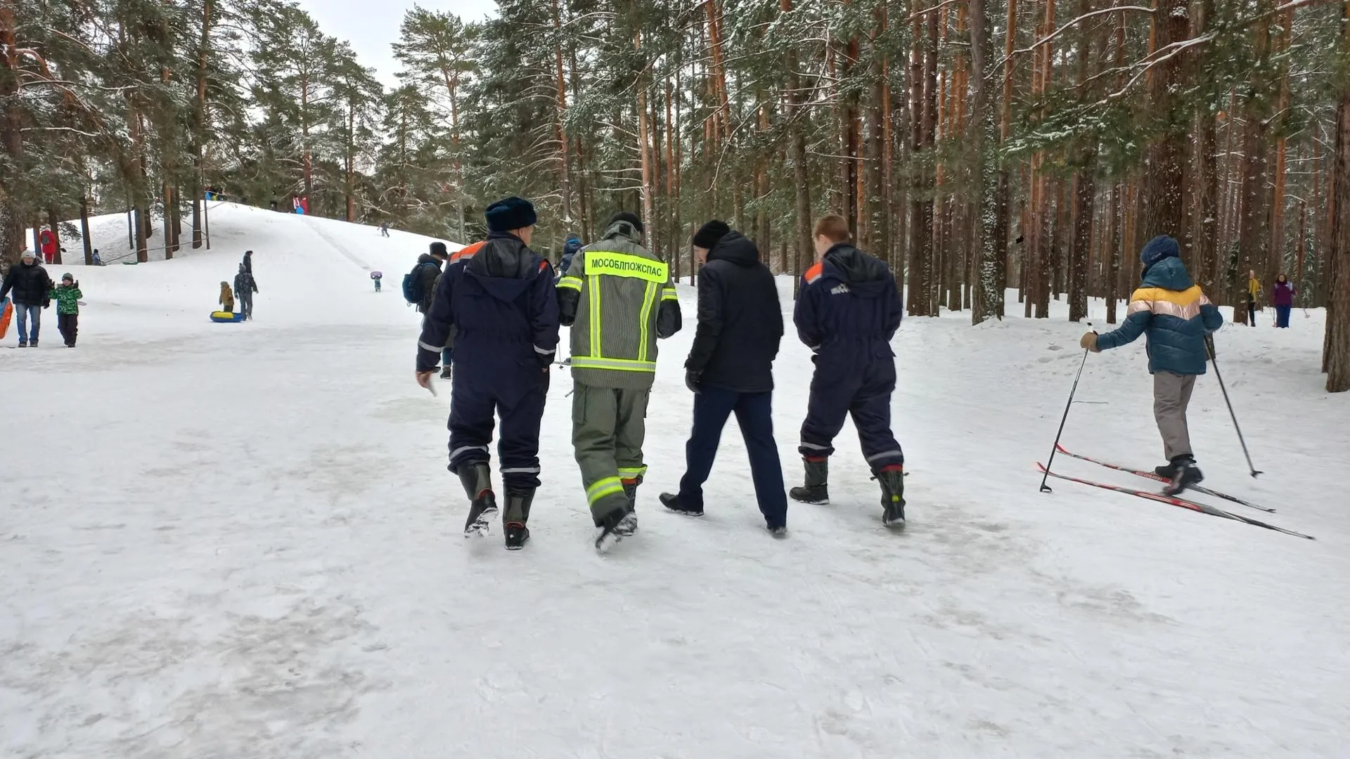 Жителям Подмосковья дали советы по выбору горки для катания