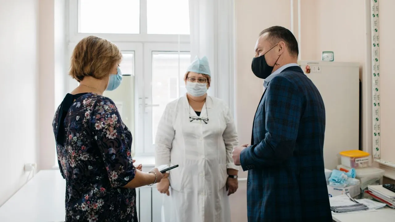 Спасский заявил о готовности медучреждений Ленинского округа к вакцинации от Covid‑19