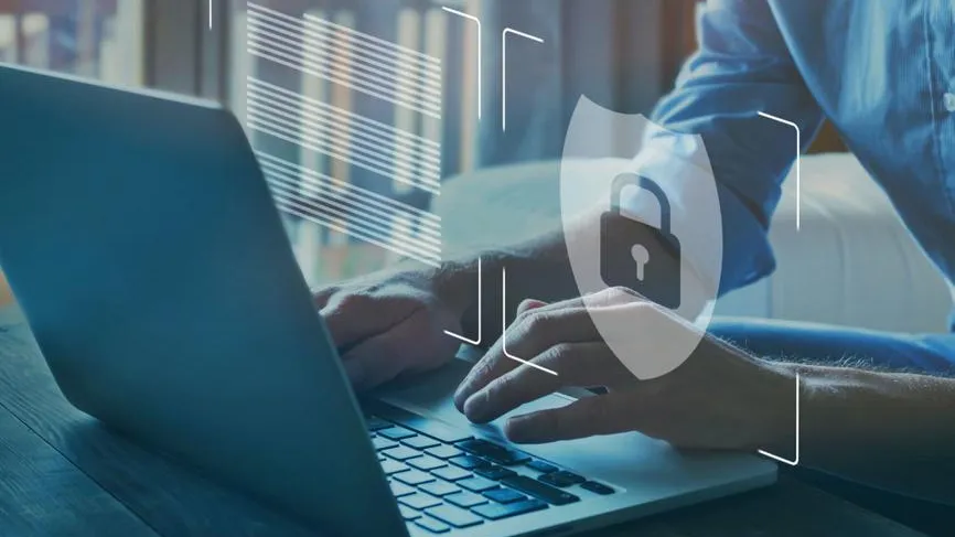 В «белый список» Минцифры РФ в условиях ограничений Сети попали 120 сервисов