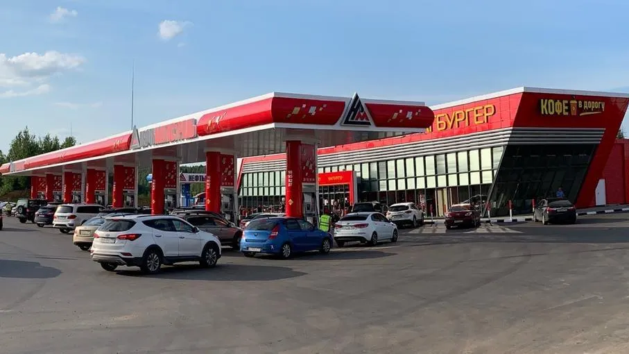 Новую многотопливную АЗС построили на трассе М‑9 в Подмосковье